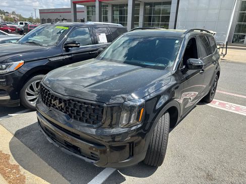 Used 2025 Kia Telluride SX Prestige X-Line AWD/4WD image 2