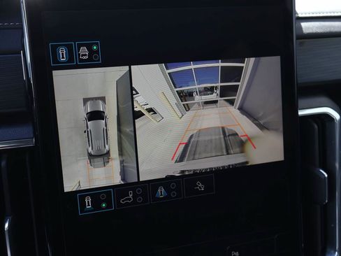 Used 2024 GMC Acadia Elevation FWD image 18
