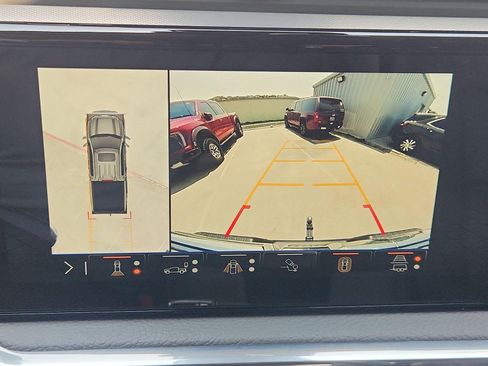Certified 2025 GMC Sierra 1500 Denali w/ Denali Reserve Package AWD/4WD image 4