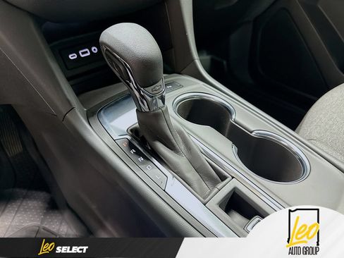 Used 2024 Chevrolet Equinox LT w/ LPO, Floor Liner Package FWD image 19