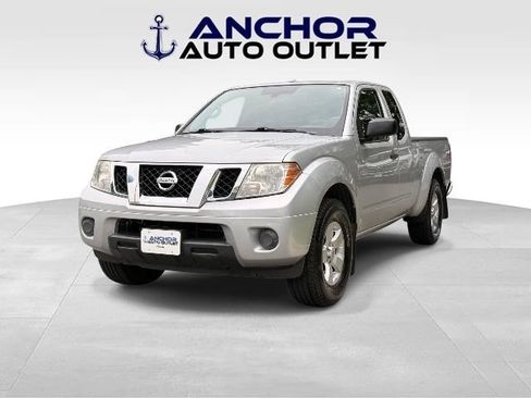 Used 2013 Nissan Frontier SV RWD image 4