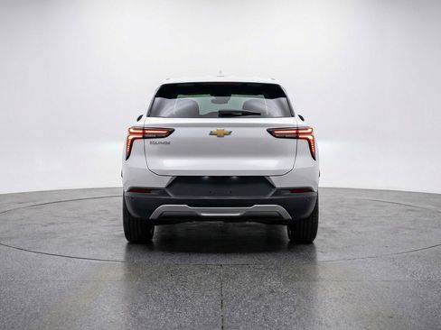 Used 2025 Chevrolet Equinox LT FWD image 7