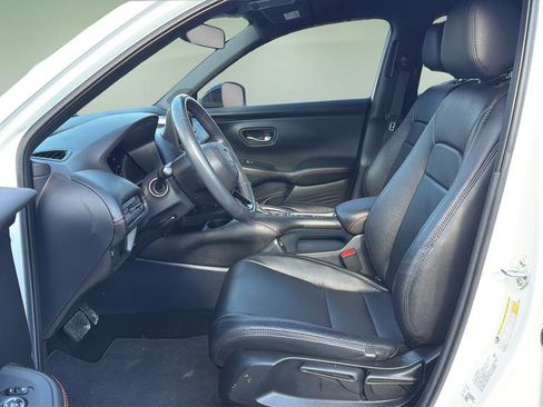 Used 2023 Honda HR-V Sport image 11