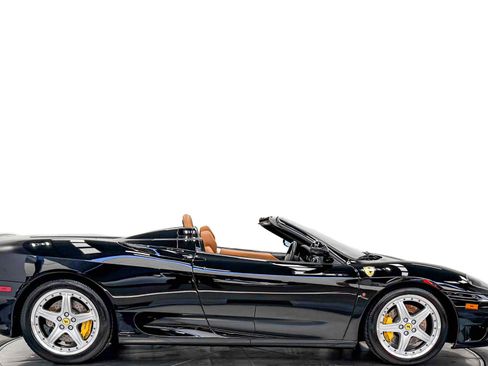 Used 2004 Ferrari 360 Spider RWD image 2