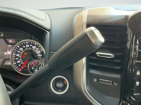 Used 2020 RAM 3500 Laramie AWD/4WD image 18