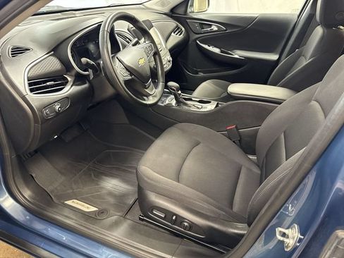Used 2024 Chevrolet Malibu RS FWD image 11