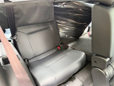 New 2025 Mitsubishi Outlander SE image 29