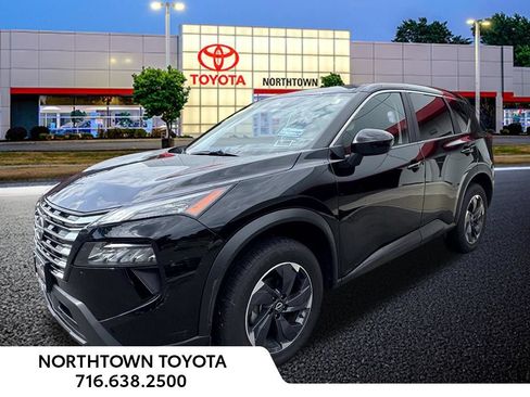 Used 2025 Nissan Rogue SV AWD/4WD image 1