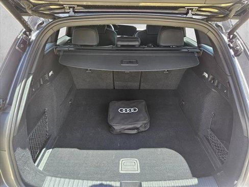 Certified 2025 Audi SQ6 e-tron Premium Plus w/ Premium Plus AWD/4WD image 22