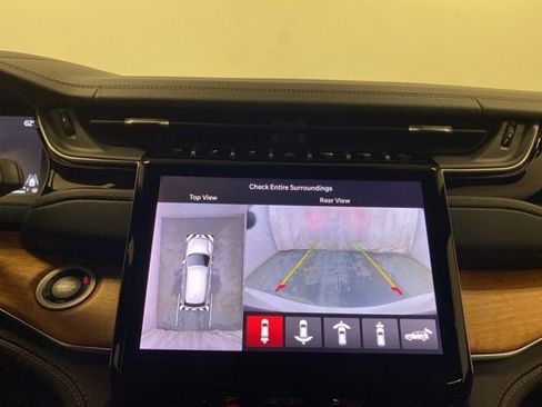 Used 2023 Jeep Grand Cherokee L Summit image 16