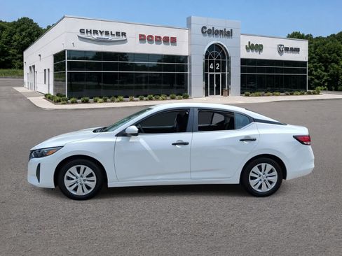 Used 2025 Nissan Sentra S FWD image 3