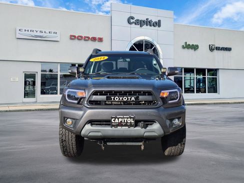 Used 2014 Toyota Tacoma 4x4 Double Cab w/ TRD Sport Package image 8