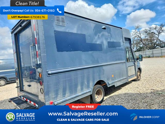 Used 2021 Ford Transit 350 DRW RWD image 4