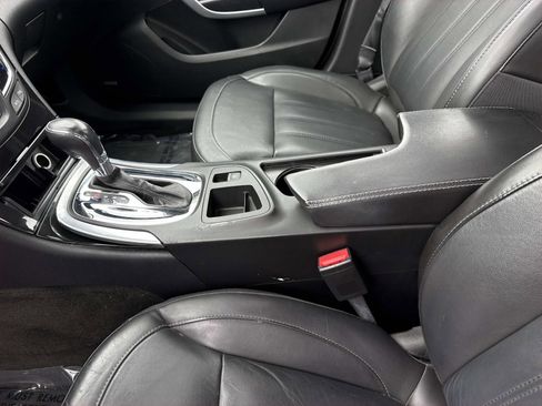 Used 2016 Buick Regal Premium w/ Driver Confidence Package #1 FWD image 22