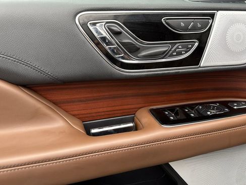 Used 2024 Lincoln Navigator L Reserve image 12