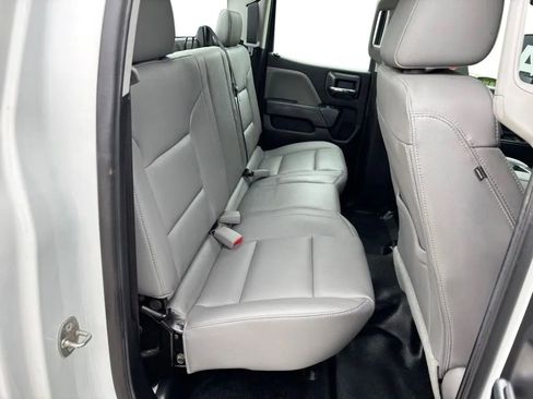 Used 2019 Chevrolet Silverado 2500 W/T AWD/4WD image 26