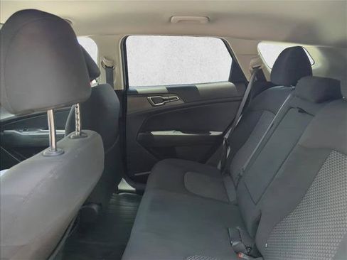 Used 2024 Kia Sportage LX FWD image 17