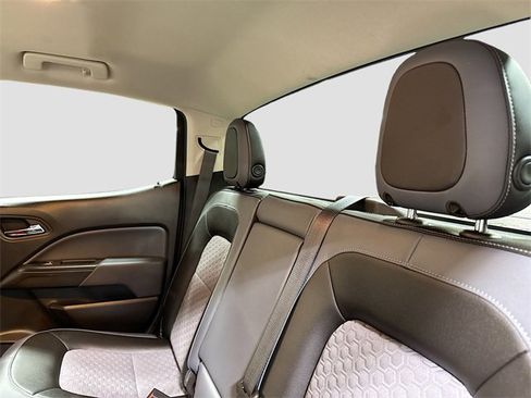 Used 2015 Chevrolet Colorado Z71 image 27