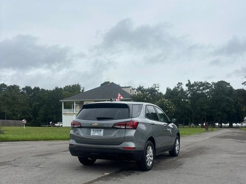 Used 2023 Chevrolet Equinox LS FWD image 5