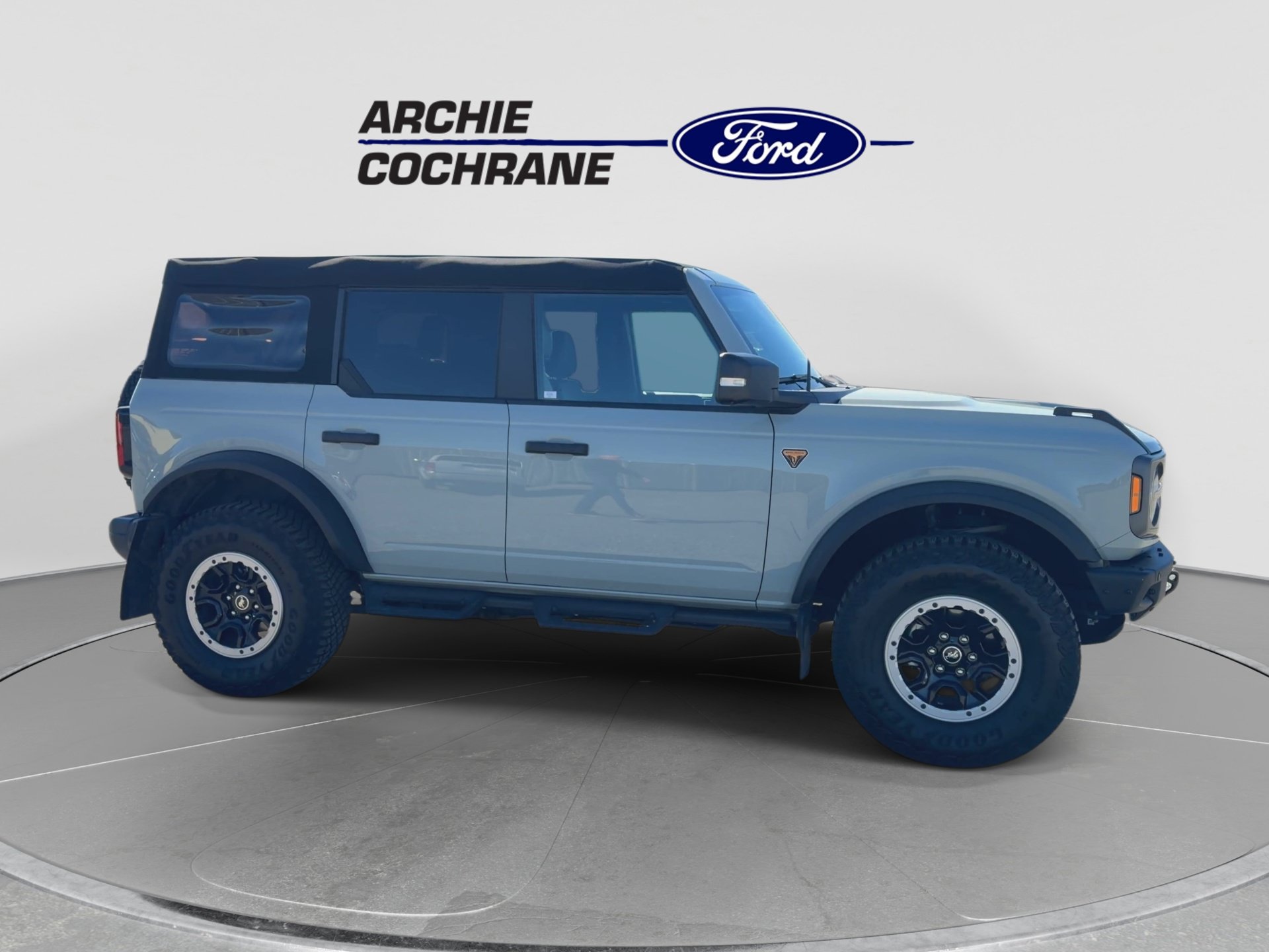 Certified 2024 Ford Bronco Badlands AWD/4WD image 9