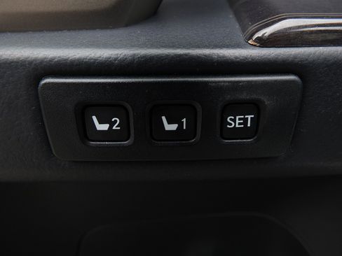 Used 2020 Lexus GX 460 Luxury w/ Luxury Sport Package AWD/4WD image 20
