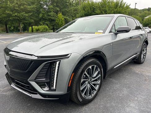 Used 2025 Cadillac Lyriq Sport w/ LPO, Floor Liner Package AWD/4WD image 65