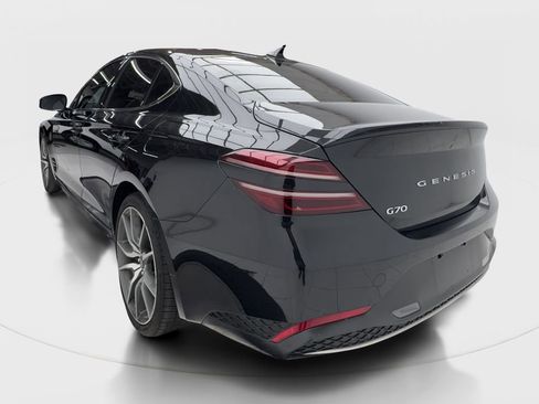 Used 2023 Genesis G70 2.0T RWD image 10