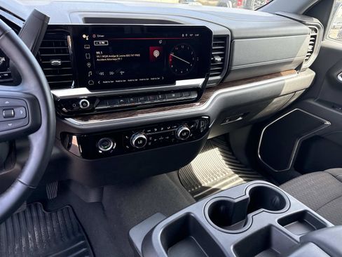 Used 2024 GMC Sierra 1500 Elevation AWD/4WD image 24