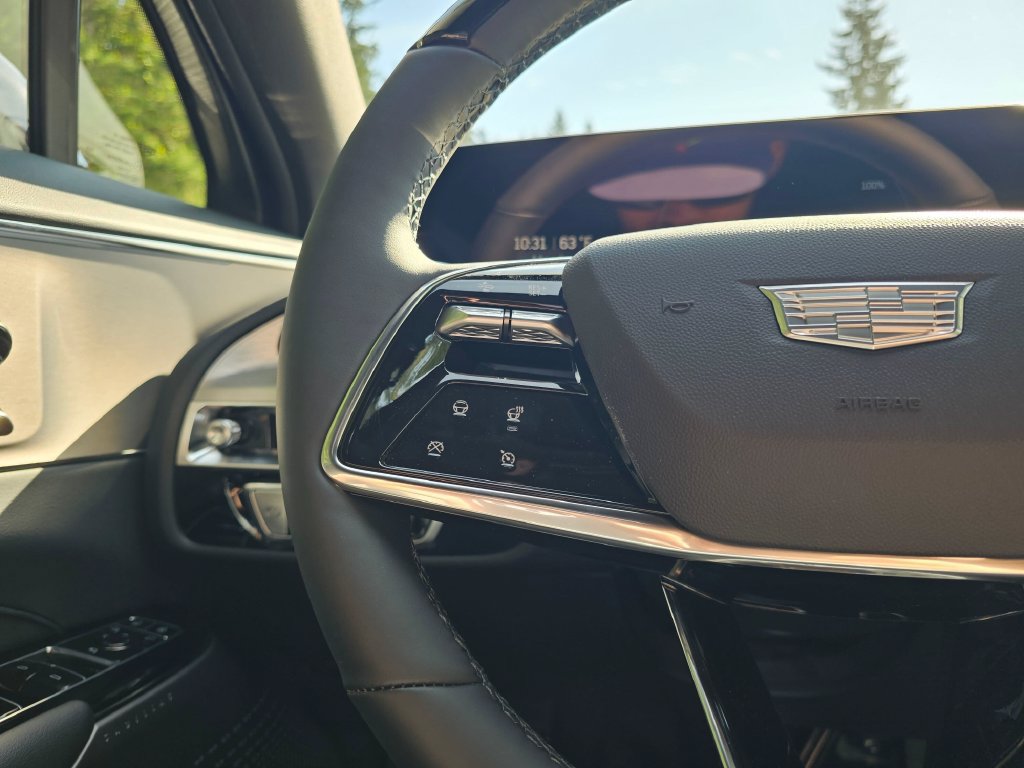 New 2027 Cadillac Lyriq Sport AWD/4WD image 34