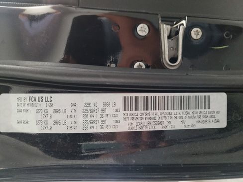 Used 2020 Jeep Cherokee Latitude Plus FWD image 33