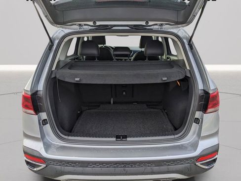Certified 2022 Volkswagen Taos SE image 12