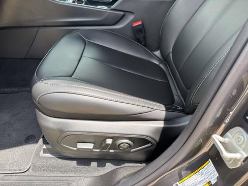 New 2026 Jeep Grand Cherokee Limited RWD image 17