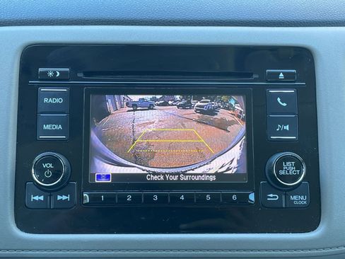 Used 2020 Honda HR-V LX image 22