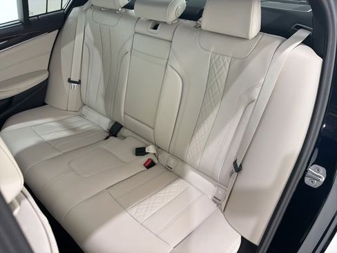 Certified 2023 BMW M550i xDrive M550i xDrive w/ Executive Package image 16