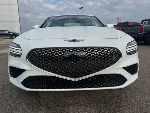 Used 2025 Genesis G70 2.5T RWD image 9