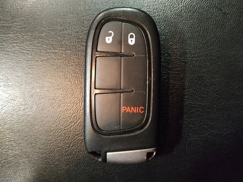 Used 2019 Jeep Cherokee Latitude Plus image 32