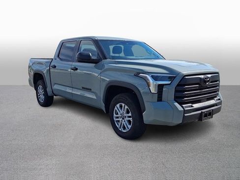 Used 2025 Toyota Tundra SR5 AWD/4WD image 3