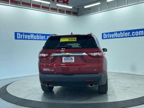Used 2020 Chevrolet Traverse LT w/ Driver Confidence II Package image 2