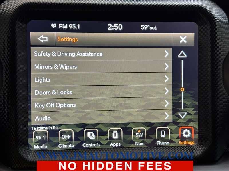 Used 2022 Jeep Gladiator Sport AWD/4WD image 31