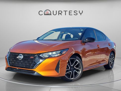 Certified 2025 Nissan Sentra SR image 1