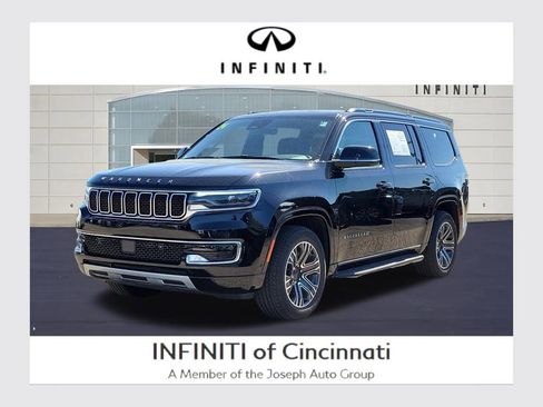 Used 2024 Jeep Wagoneer Series II w/ Flexible Seating Group AWD/4WD image 1