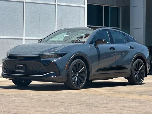 New 2026 Toyota Crown AWD/4WD image 8