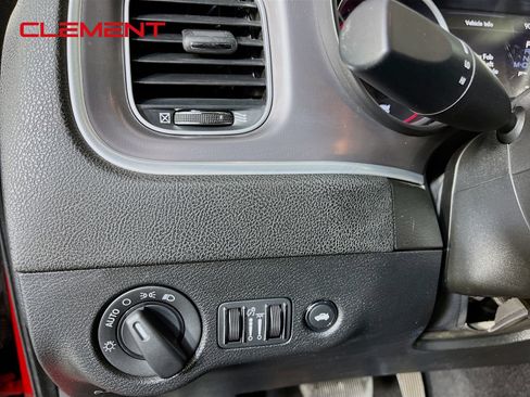 Used 2022 Dodge Charger SXT RWD image 13