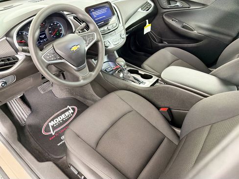 Used 2023 Chevrolet Malibu LS w/ Driver Confidence Package FWD image 5