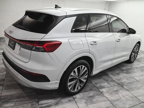 Used 2023 Audi Q4 e-tron Premium Plus w/ Premium Plus image 6