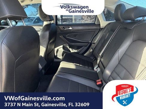 Certified 2024 Volkswagen Jetta SE image 11