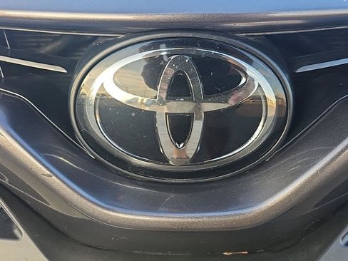 Used 2024 Toyota Camry SE FWD image 9