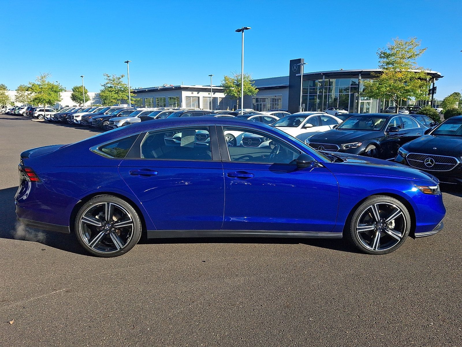 Used 2024 Honda Accord Sport image 7