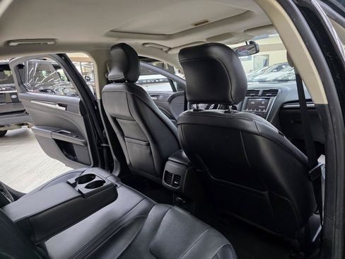 Used 2018 Ford Fusion Titanium FWD image 24
