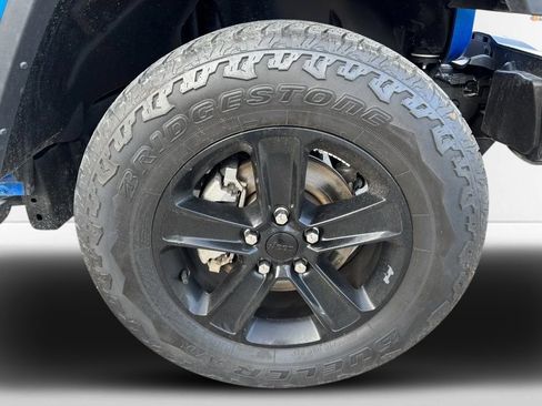Used 2023 Jeep Wrangler Altitude image 11